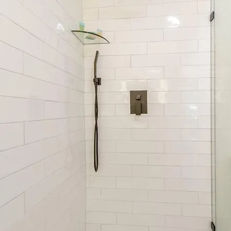 Nashoasis 10 Min To Dt, Gameroom, Huge Yard * Nashville