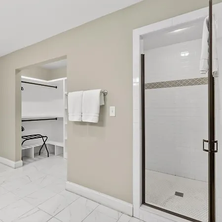 Music Getaway, 10 Min To Downtown And Opry Holiday home *