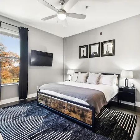 Holiday home Legends Loft Modern Near Vandy On West End Nashville