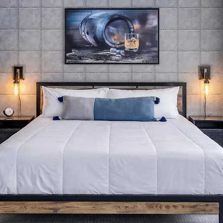 The Barrelhouse Loft In West End Near Vandy And Centennial