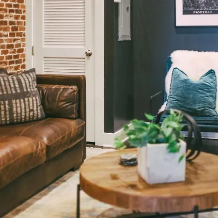Holiday home Legends Loft Modern Near Vandy On West End