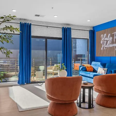 Holiday home Honky Tonk Hideaway Walk To Broadway W Gym, Pool, Parking