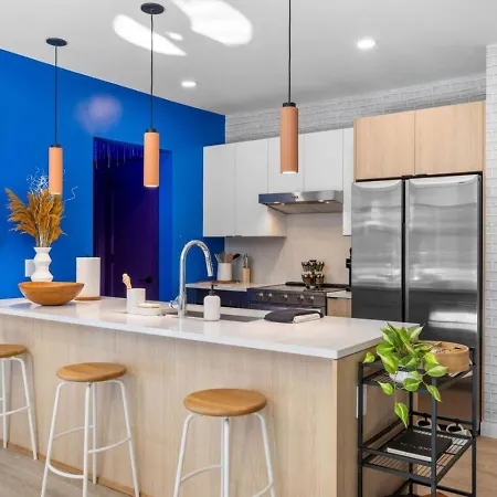 Holiday home Honky Tonk Hideaway Walk To Broadway W Gym, Pool, Parking
