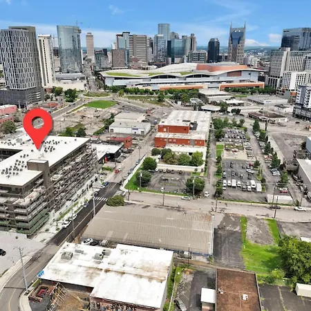 Walk To Downtown Nash From The Speakeasy Pool, Gym, Parking And More, Amazing Location *