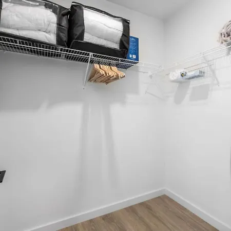Holiday home Honky Tonk Hideaway Walk To Broadway W Gym, Pool, Parking