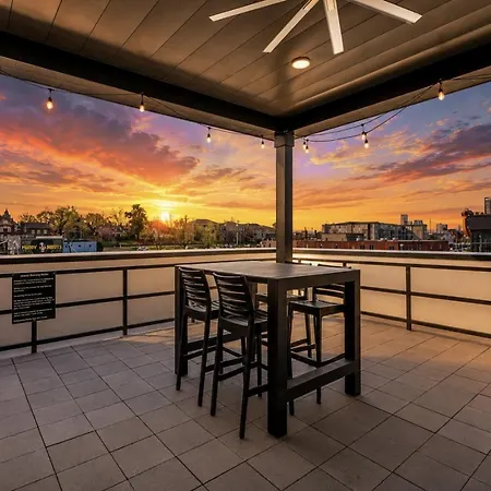 Apartment Rhinestone Cowboy 5 Min To Downtown *