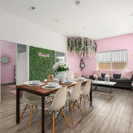 4br Condo, Sleeps 13 Near Broadway * Nashville
