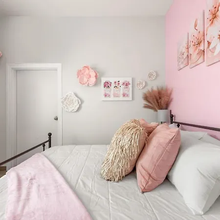4br Condo, Sleeps 13 Near Broadway