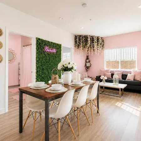 4br Condo, Sleeps 13 Near Broadway Apartment