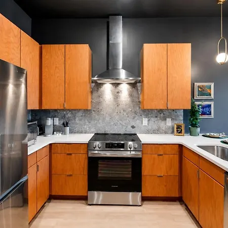 Holiday home East Nash Top-floor 1br | Rooftop Deck | Sleeps 6 Nashville