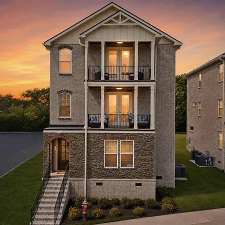 Holiday home Friends In Skyline Places, 10 Min To Broadway, Perfect For Groups