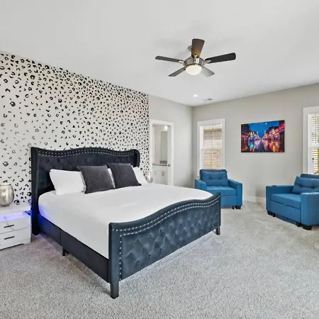 Friends In Skyline Places, 10 Min To Broadway, Perfect For Groups *