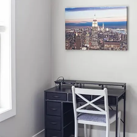 Holiday home Friends In Skyline Places, 10 Min To Broadway, Perfect For Groups