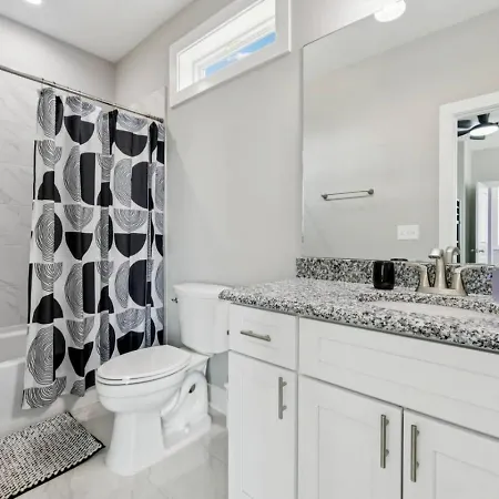 Friends In Skyline Places, 10 Min To Broadway, Perfect For Groups * Nashville