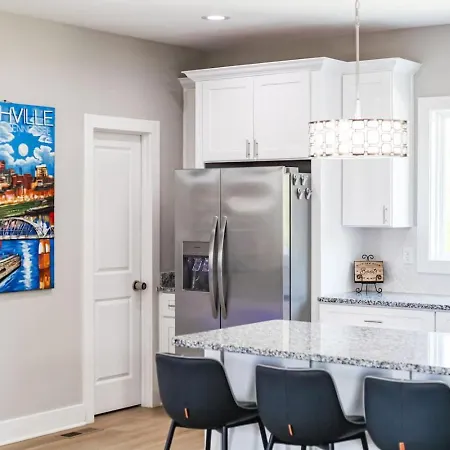 Holiday home Friends In Skyline Places, 10 Min To Broadway, Perfect For Groups *
