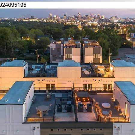 Escape With Skyline Deck And Hot Tub Holiday home *