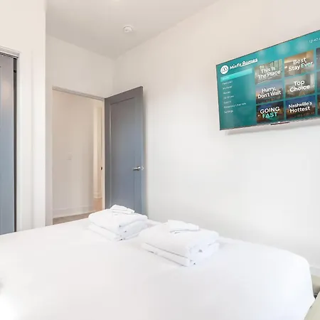 Luxe Group With Hot Tub & Rooftop Lounge *