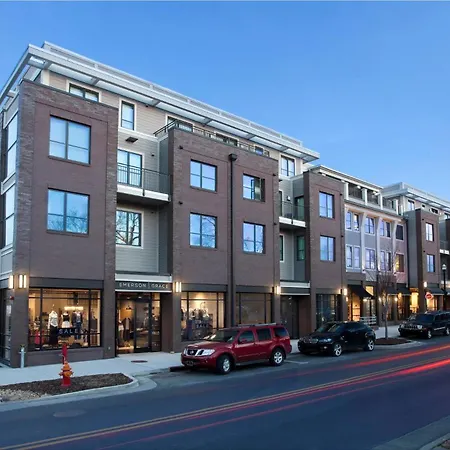 Stylish Boho Courtyard Loft With King Beds In 12s At 1 Of 7 Themed Lofts At Cowrite, Find Coffee And Tacos Downstairs, Complimentary Spin Class, Walk To Shopping In 12 South, 10 Minutes To Broadway, Parking, 24 Hr Hospitality Nashville