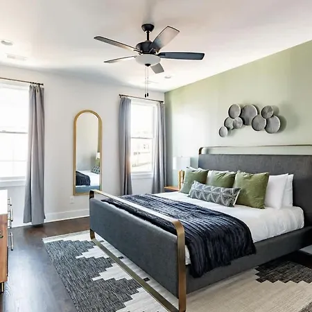 Boots & Broadway - 2 Units - Mins To Broadway Holiday home Nashville