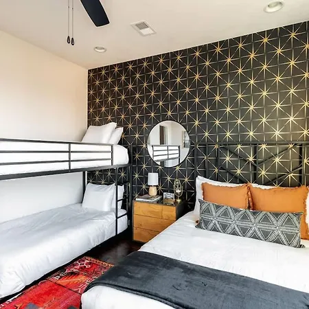 Boots & Broadway - 2 Units - Mins To Broadway Holiday home Nashville