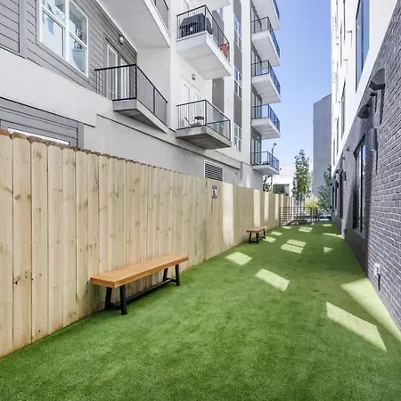 Tempo - Rooftop Pool - Gym - On Music Row Holiday home *