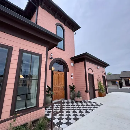 Salt Ranch Hotel Nashville