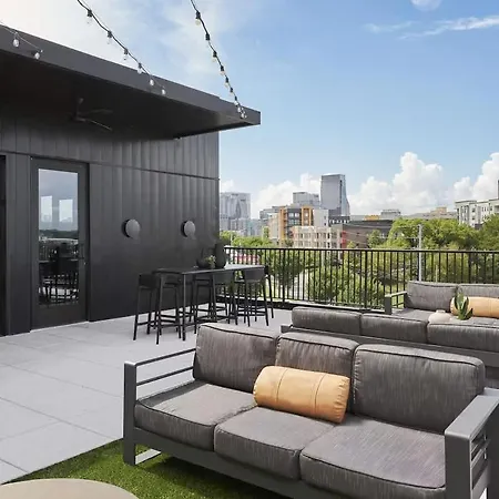 Petal & Palm-rooftop Patio & Gym-mins To Broadway