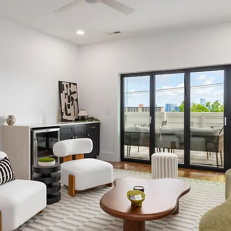 12 South With Rooftop Sauna And Wet Bar With 2 Car Garage Nashville