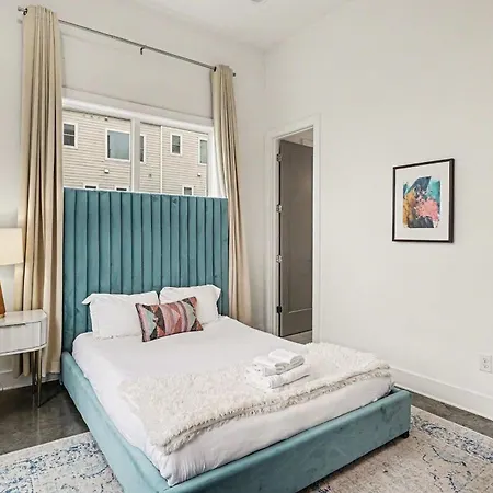 Chic Townhome X3 W Rooftop Views Near Broadway * Nashville
