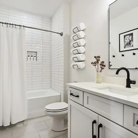 Beautiful Luxury Renovation Near Downtown *