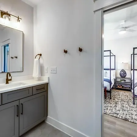 Beautiful Luxury Renovation 5 Minutes To Downtown * Nashville