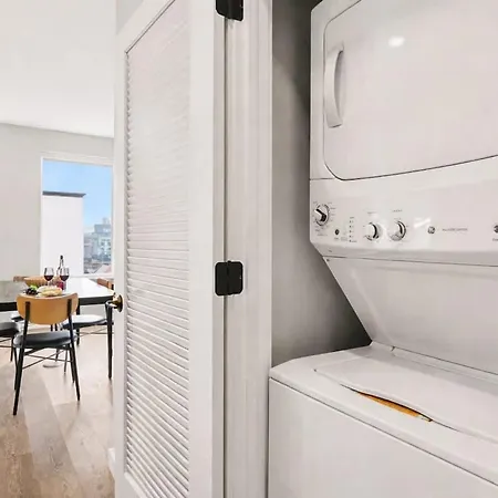 Pianissimo-2 Units-rooftop Pool-gym-on Music Row Holiday home *