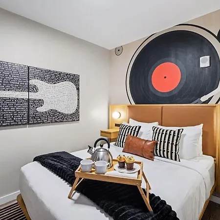 Pianissimo-2 Units-rooftop Pool-gym-on Music Row Holiday home