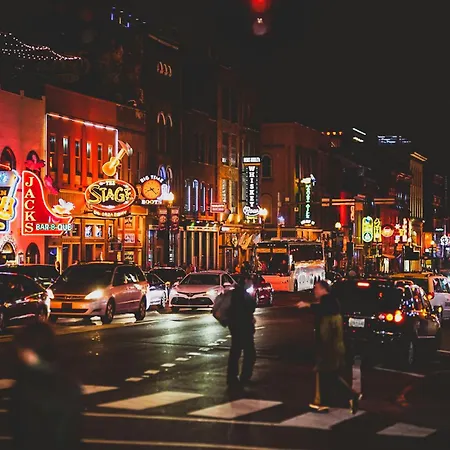 Holiday home Honkytonk Vibe In East - Close To Broadway Nashville