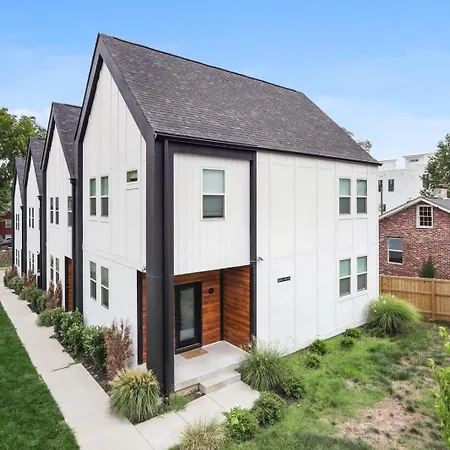 Holiday home Two Luxury Townhomes Near Five Points Nashville