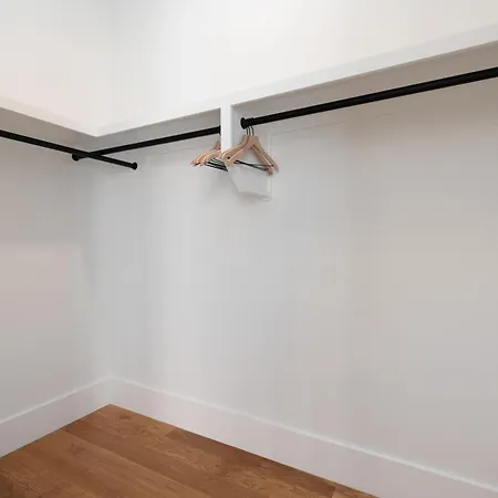 12 South With Rooftop Sauna And Wet Bar With 2 Car Garage Holiday home Nashville