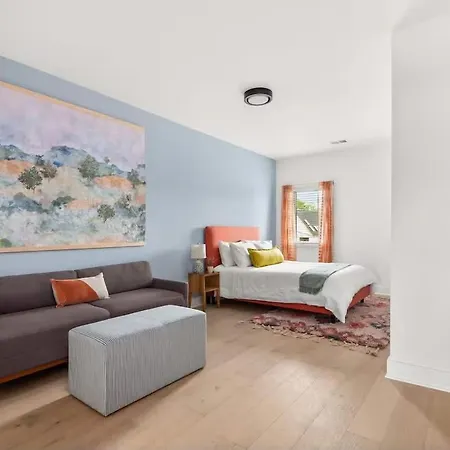 Modern Palette - Private Patio - Mins To Broadway