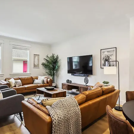 Holiday home Two Beautiful Luxury Renovations Near Downtown Nashville