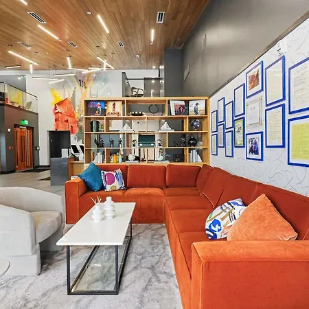 Pianissimo-2 Units-rooftop Pool-gym-on Music Row