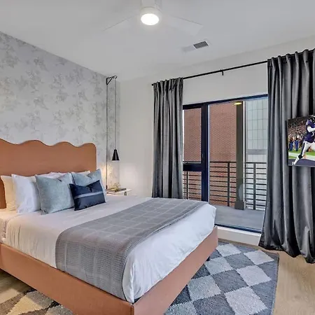 Hyve-anthem-private Balconies-walk To Broadway