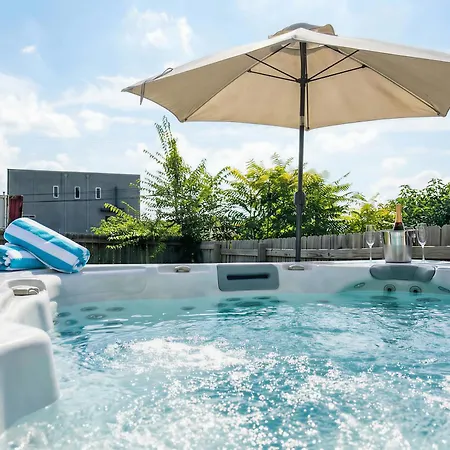 Holiday home Private Pool Game Compound Minutes To Broadway Nashville