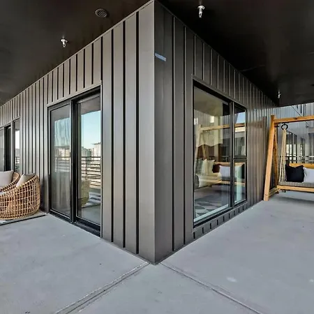 Hyve-anthem-private Balconies-walk To Broadway Holiday home *