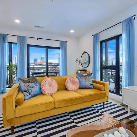 Hyve-anthem-private Balconies-walk To Broadway Holiday home *