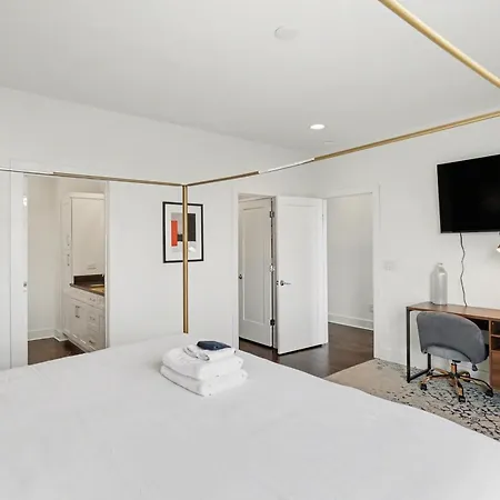 Chic Townhome X3 W Rooftop Views Near Broadway Nashville