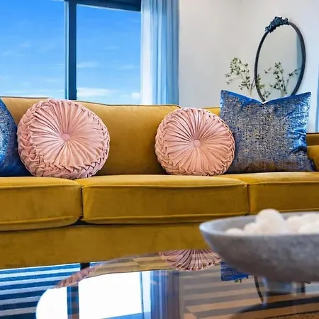 Hyve-anthem-private Balconies-walk To Broadway Holiday home *