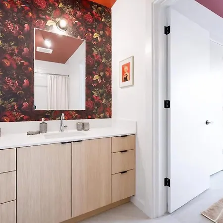 Hyve-anthem-private Balconies-walk To Broadway *