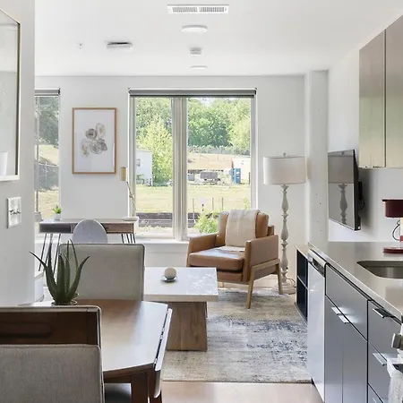 Landing Amazing Studio Gym Apartment *