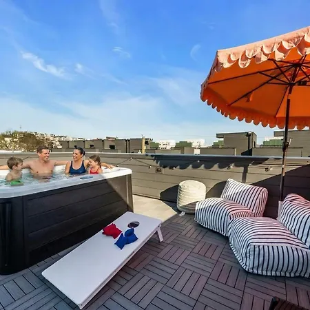 4br Getaway - Rooftop Views - Fire Pit Apartment Nashville