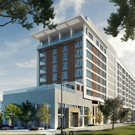 King Bed, Gym, Rooftop Pool, Free Parking * Nashville