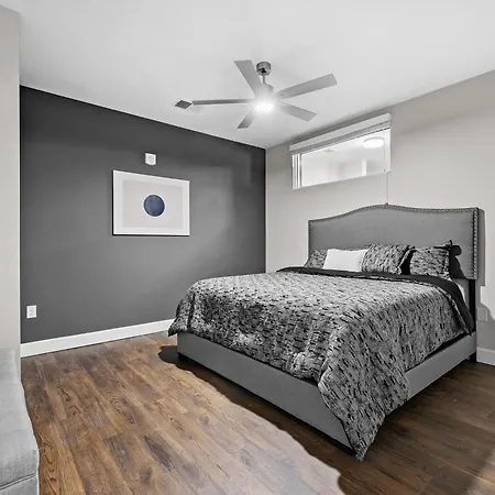 The Legend Petnhouse The Gulch Apartment Nashville